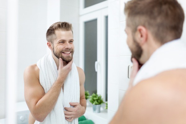 hombre-espejo-barba