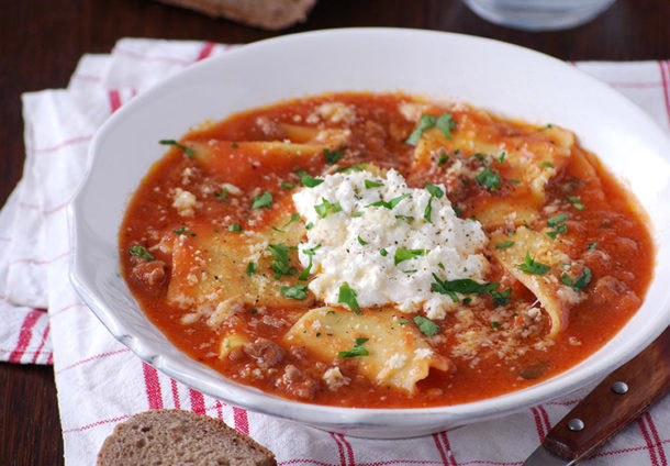 Sopa de lasaña con pasta