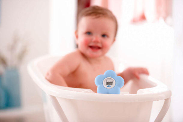 Como crece tu bebé del tercer al sexto mes, termómetro para el baño