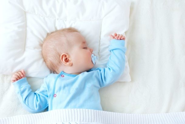 Bebé durmiendo
