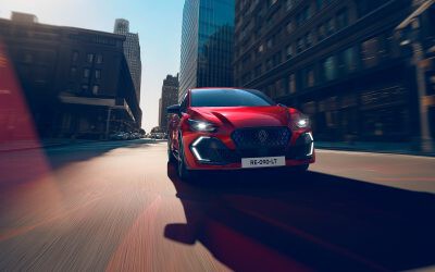 80% del tiempo en modo eléctrico en ciudad, pero sin enchufes: probamos la tecnología de Renault Clio E-Tech full hybrid en un atasco real
