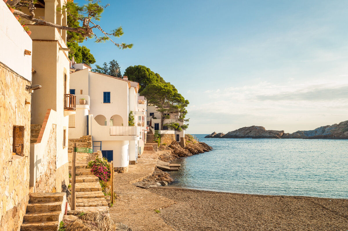 invertir playa en costa brava
