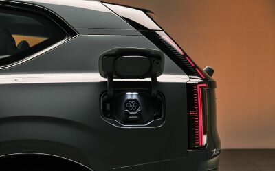 Cómo Volvo ha logrado que su carga sea realmente ultra-rápida: 340 km en lo que te tomas un café