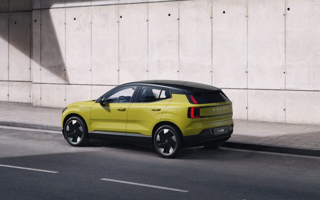 El Volvo EX30 nos enseña los ADAS imprescindibles que debemos exigirle a un coche nuevo